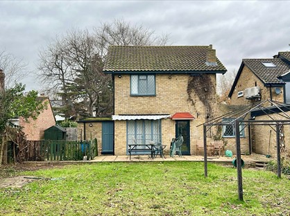 3 Bed Detached House, Station Road, TW19