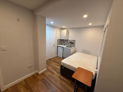Studio Flat, Anthony Road, UB6