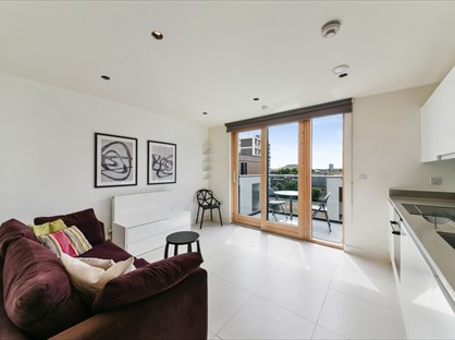 Studio Flat, Cordage House, E1W