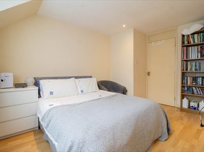 Room in a Shared Flat, Fawcett Close, SW11
