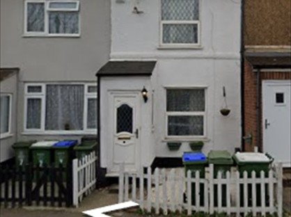 3 Bed Terraced House, Crescent Road, DA8