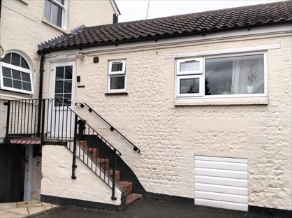 1 Bed Flat, Woodcock House, BA12