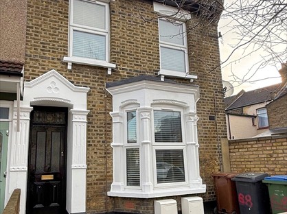 1 Bed Flat, Down, E11