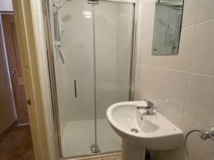 4 Bed Terraced House, Allenby Road, UB1