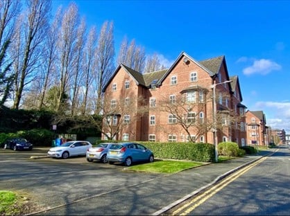 2 Bed Flat, Hanover House, M20