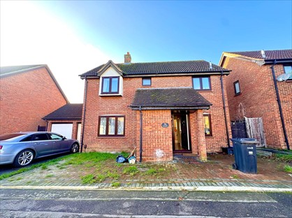 5 Bed Detached House, Wickets Way, IG6