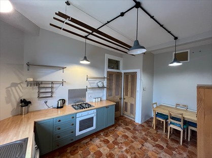 1 Bed Flat, Roseburn Avenue, EH12