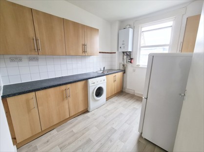 2 Bed Flat, Wellwood Road, IG3