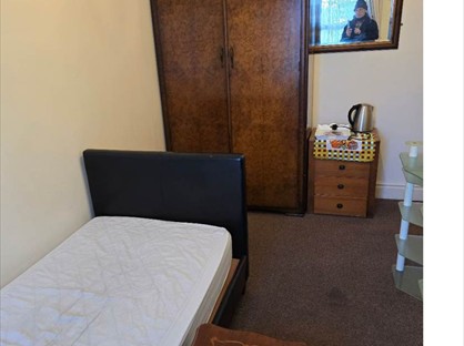 Room in a Shared Flat, Preston Road, HA3