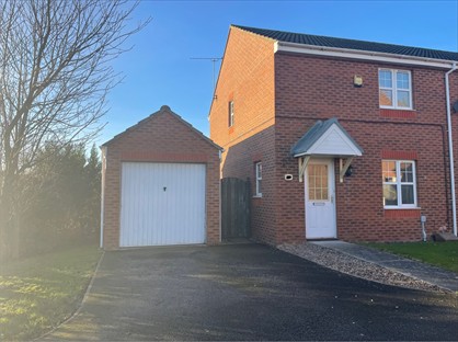3 Bed Semi-Detached House, Airedale Drive, YO16