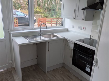 1 Bed Flat, Llannerch Road West, LL28