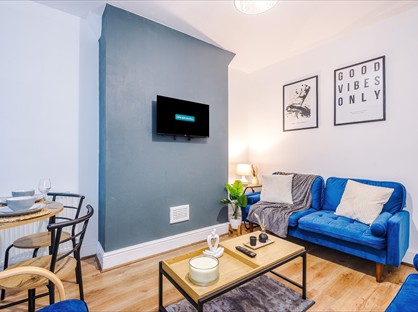 3 Bed Terraced House, Highfield Road, M6