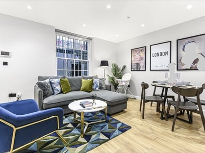 2 Bed Flat, Claverton Street, SW1V