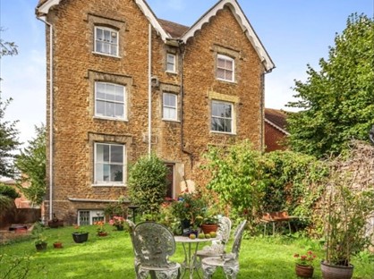 1 Bed Flat, Guildford, GU1