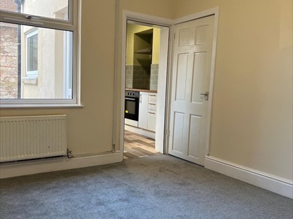 2 Bed Terraced House, Erddig Road, LL13