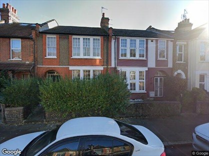 3 Bed Terraced House, Highworth Road, N11