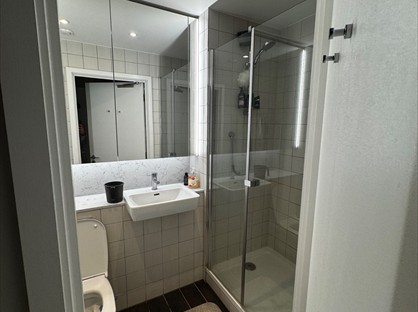 Room in a Shared Flat, Alemada, HA9