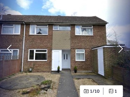 3 Bed Semi-Detached House, Vandyke, RG12