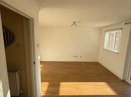 3 Bed Maisonette, Seabrooke Rise, RM17