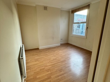 Room in a Shared Flat, Venetian Road, SE5