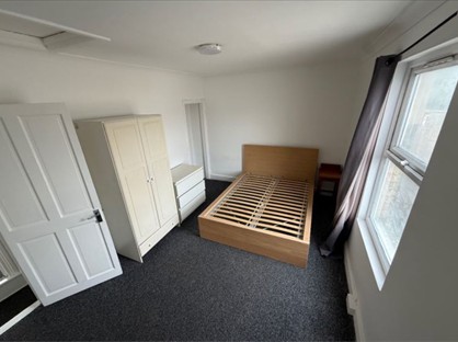Room in a Shared House, Drapers Road, E15