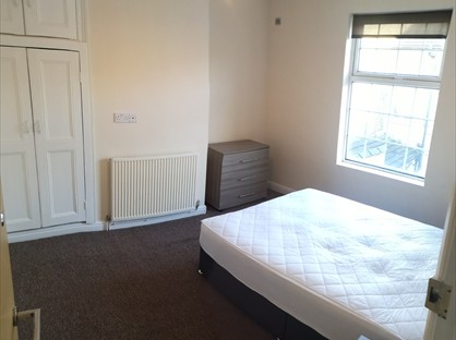 Room in a Shared House, Clark Street, YO12