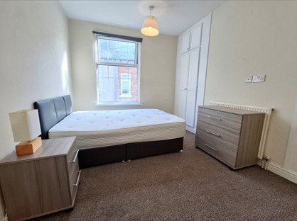 Room in a Shared House, Clark Street, YO12