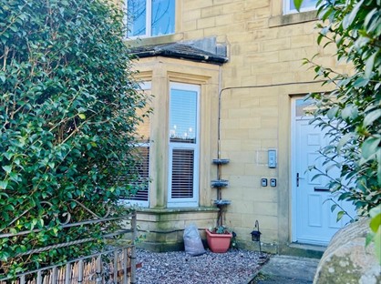 1 Bed Flat, Keighley Road, BB8
