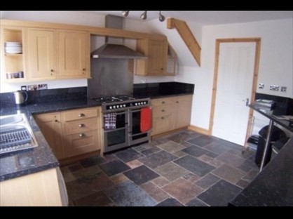 Room in a Shared House, Newlands Place, GL20