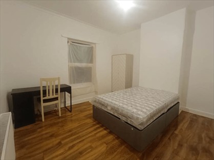 Room in a Shared House, Norway Street, M6