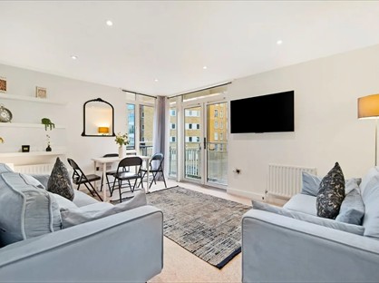 2 Bed Flat, Lanyon Court, N7