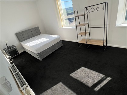 Room in a Shared House, Pond Place, CF44