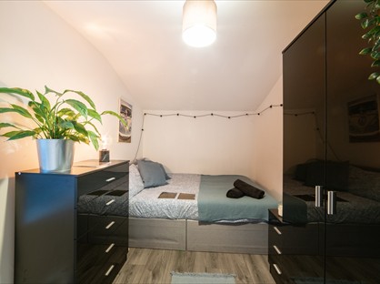 Room in a Shared House, Springbank Road, L4