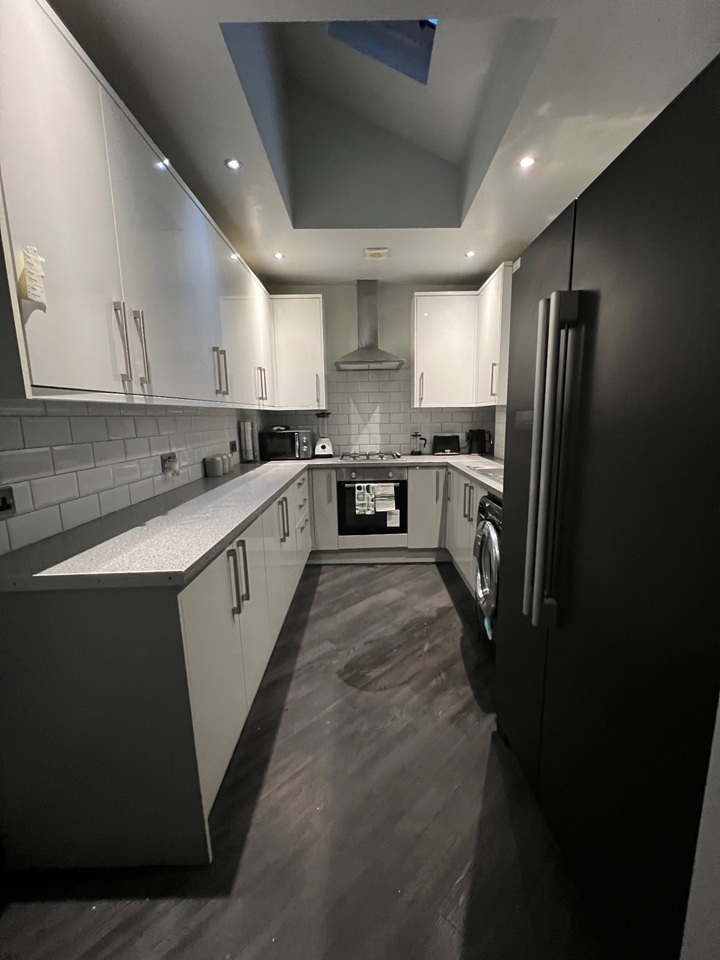 Room in a Shared House, Sheffield, S2 photo 5