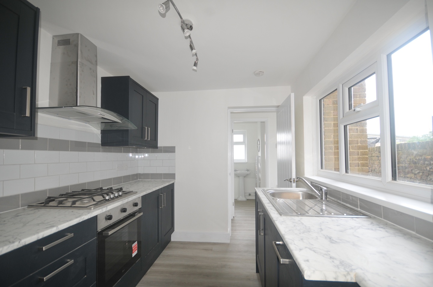 Ramsgate - 3 Bed Terraced House, Newington Road, CT12 - To Rent Now for ...