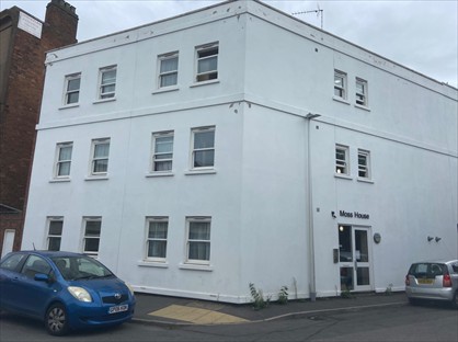 Room in a Shared House, Moss Street, CV31