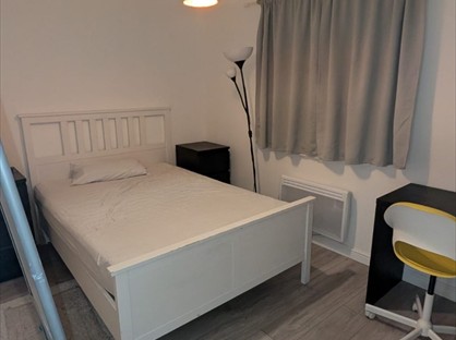 2 Bed Flat, Veals Mead, CR4