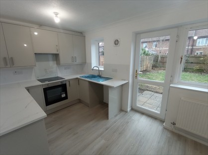 3 Bed End Terrace, Hunter Close, PO13