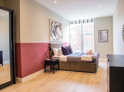 2 Bed Flat, Stonehills, AL8