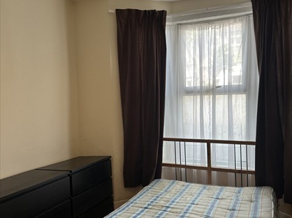 Room in a Shared Flat, Calderon Road, E11