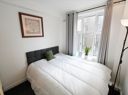 Room in a Shared House, Park West, W2