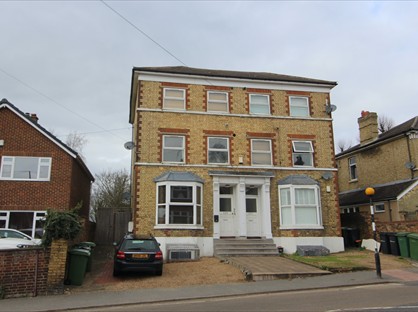 1 Bed Flat, Boxley Road, ME14