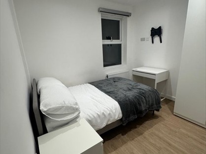 Room in a Shared House, Rosebery Road, ME7