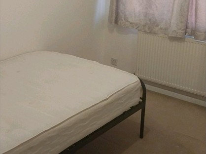 Room in a Shared House, West Street, RH15