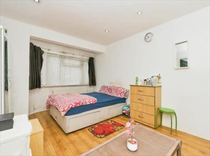 1 Bed Flat, Ruislip Road East, UB6