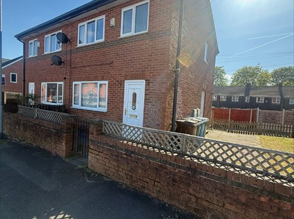 Room in a Shared House, London Road, OL1