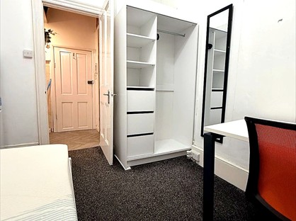 Studio Flat, Belgrave Road, SW1V