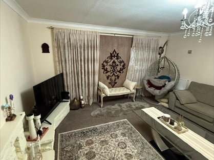 3 Bed End Terrace, Fulmead Road, RG30