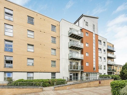 2 Bed Flat, Queen Mary Avenue, E18