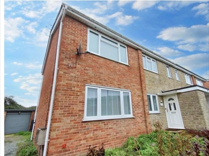 2 Bed Flat, Manor Farm Crescent, BS24